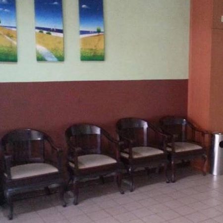 Laila Inn Kuching Esterno foto